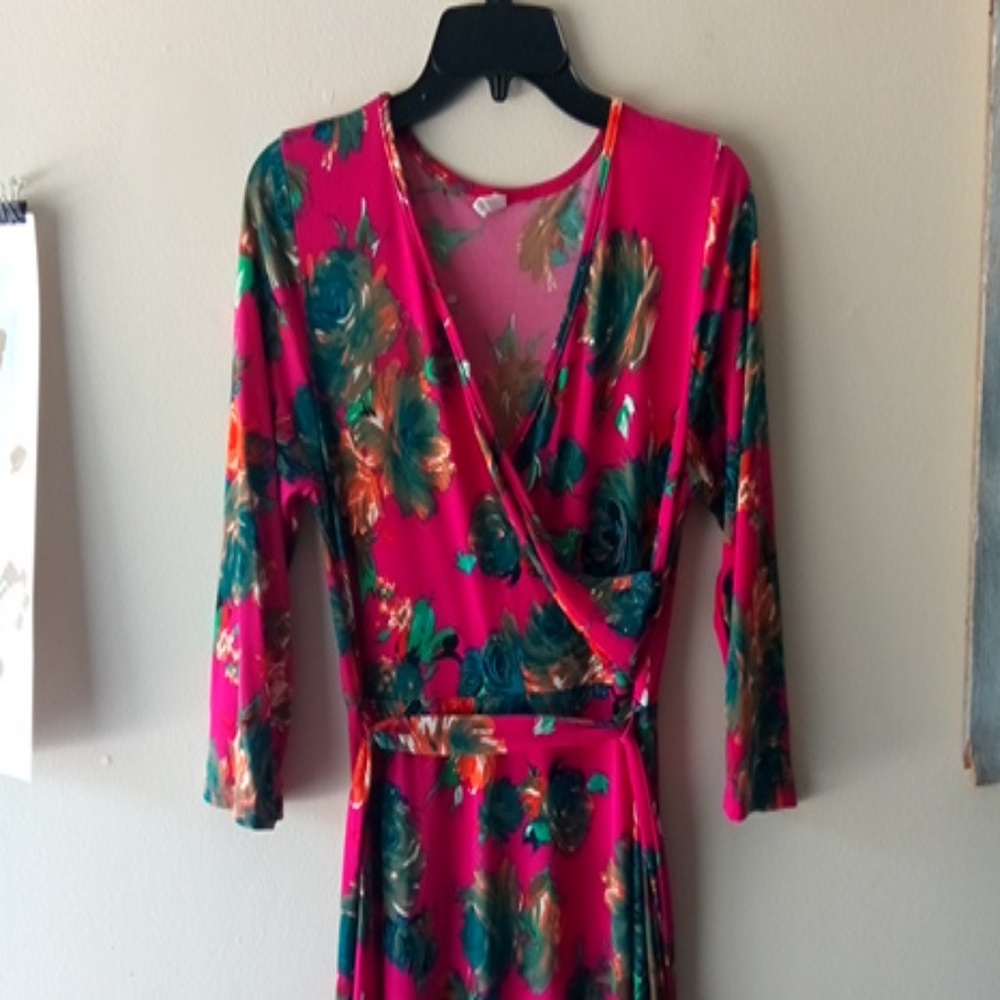 Floral maternity wrap floor length maxi dress!!
